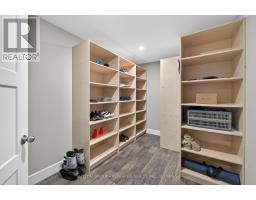 372 GRANGEOVER AVENUE - 38
