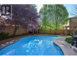 372 GRANGEOVER AVENUE - 41