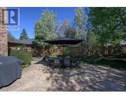 372 GRANGEOVER AVENUE - 46