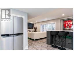 83 DAVENTRY WAY - 31