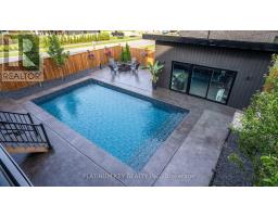83 DAVENTRY WAY - 45