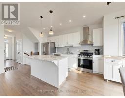 22 SPARROW CRESCENT - 11