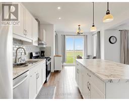 22 SPARROW CRESCENT - 15