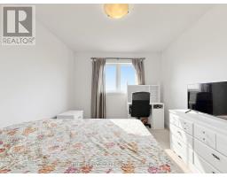 22 SPARROW CRESCENT - 28