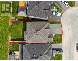 22 SPARROW CRESCENT - 39