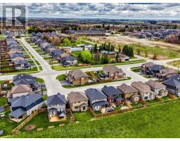 22 SPARROW CRESCENT - 45