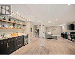 932 CRANBROOK ROAD - 33