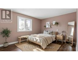 488 SUNNYSIDE CRESCENT - 26