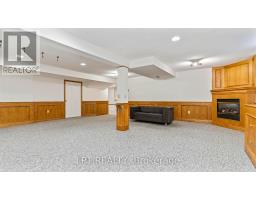 488 SUNNYSIDE CRESCENT - 32