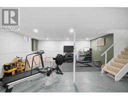 255 HIGHVIEW CRESCENT - 32