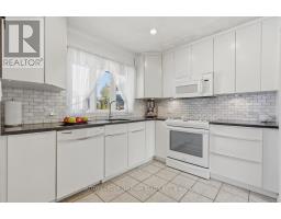925 PLANTATION ROAD - 16