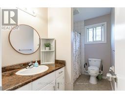 11 PAULINE CRESCENT - 19