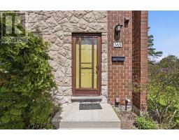 565 GRIFFITH STREET - 2