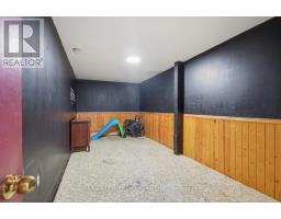 565 GRIFFITH STREET - 25