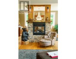 4118 THOMAS ROAD - 9