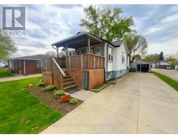 993 MURPHY ROAD W - 3