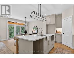 71 BASIL CRESCENT - 20
