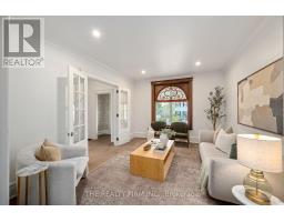 908 DUFFERIN AVENUE - 11