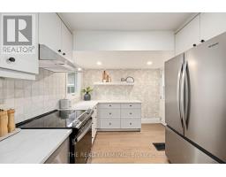 908 DUFFERIN AVENUE - 13