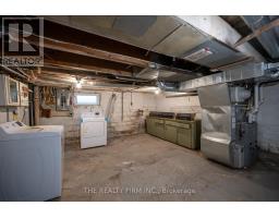 908 DUFFERIN AVENUE - 27