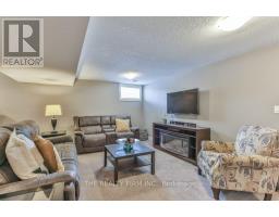 59 FREEMAN LANE - 35