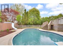24 BEECHMOUNT CRESCENT - 39