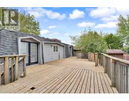 24 BEECHMOUNT CRESCENT - 42