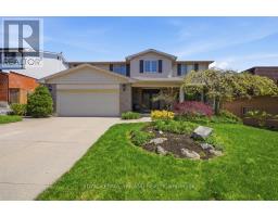 48 TAMARACK CRESCENT - 1