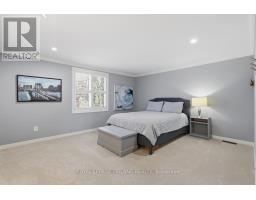 48 TAMARACK CRESCENT - 26