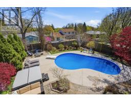 48 TAMARACK CRESCENT - 34