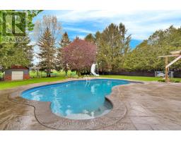 148 SALISBURY DRIVE - 43