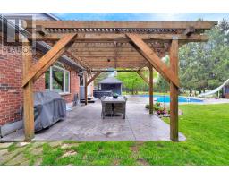 148 SALISBURY DRIVE - 44
