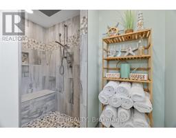 7652 RIVERSIDE DRIVE - 22