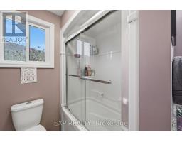 271 ANNE STREET - 17