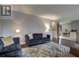 43 SINCLAIR CRESCENT - 11