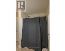 3 - 1850 BEAVERBROOK AVENUE - 27