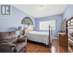 142 - 2025 MEADOWGATE BOULEVARD - 19