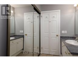 17 - 1337 COMMISSIONERS ROAD W - 18