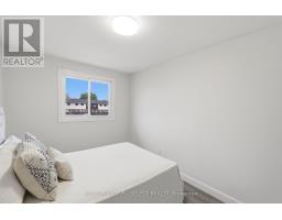 24 - 51 SHOLTO DRIVE - 17