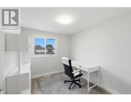 24 - 51 SHOLTO DRIVE - 18
