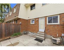 24 - 51 SHOLTO DRIVE - 22