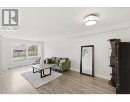 24 - 51 SHOLTO DRIVE - 6