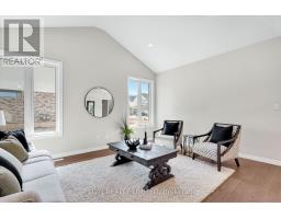 77 HEMLOCK CRESCENT - 13