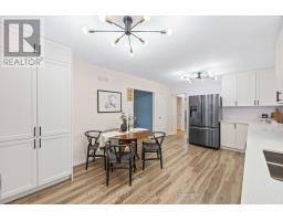 8 KENWOOD CRESCENT - 14