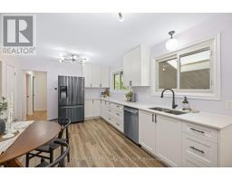 8 KENWOOD CRESCENT - 15