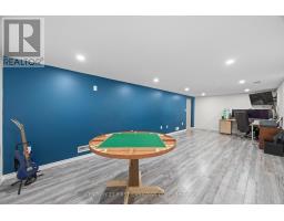 8 KENWOOD CRESCENT - 31