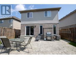 884 REEVES AVENUE - 32
