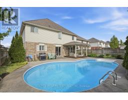 748 APRICOT DRIVE - 39
