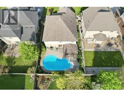 748 APRICOT DRIVE - 40