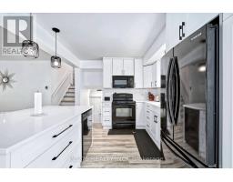 1053 GRIFFITH ROAD - 11